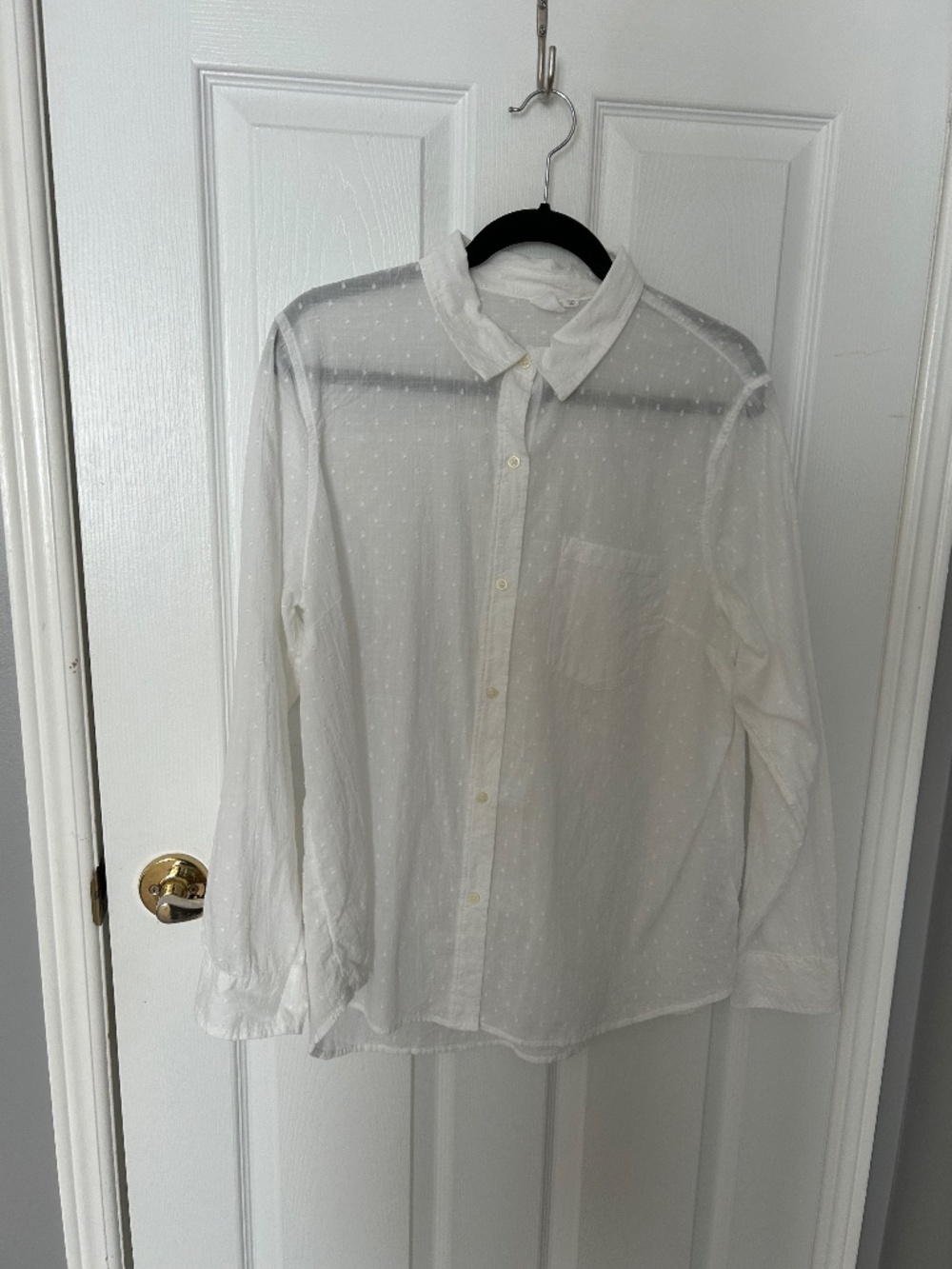 GAP White Swiss Dot Button-Up Shirt (Sz XL)